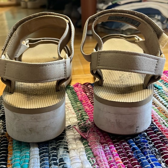 Platform Tevas - Picture 2 of 6